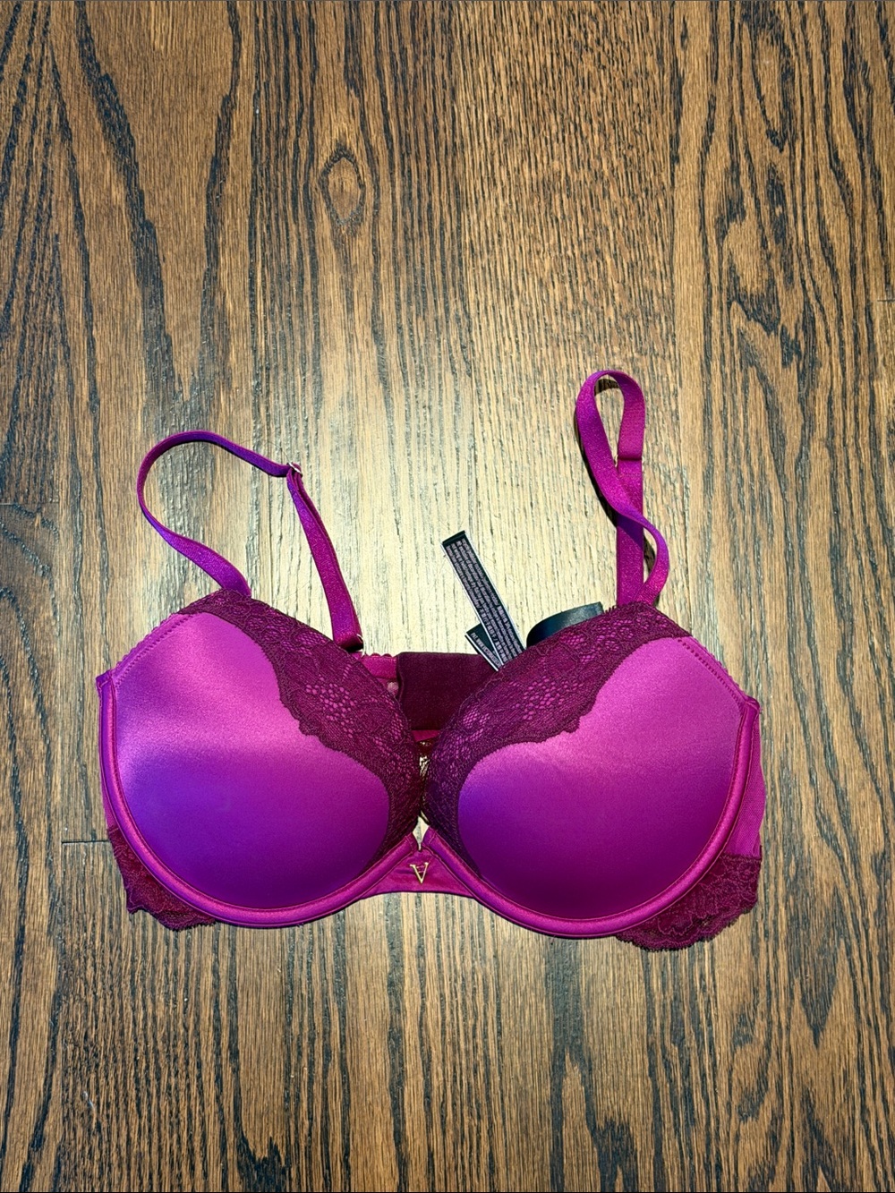 Victoria's Secret Fuchsia Lace Push-Up Bra